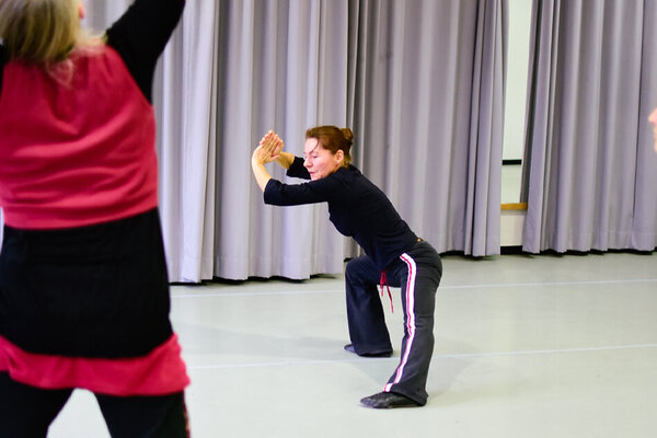 Tanz- und Theaterwerkstatt, Zeitgenössischer Tanz, Tanztheater 60+, Brita Engelhardt, Lilly Bendl, Foto: Katrin Temme